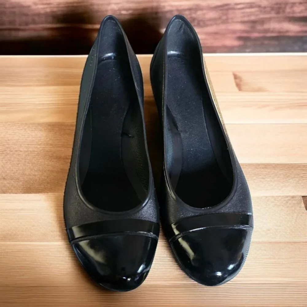 CROCS Black Wedge Pumps with Patent Toe Cap